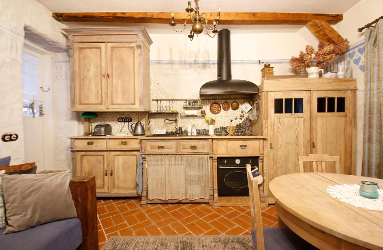 Old Town Fairytale, 2 Bedrooms And Terrace, Tartu Home Kültér fotó