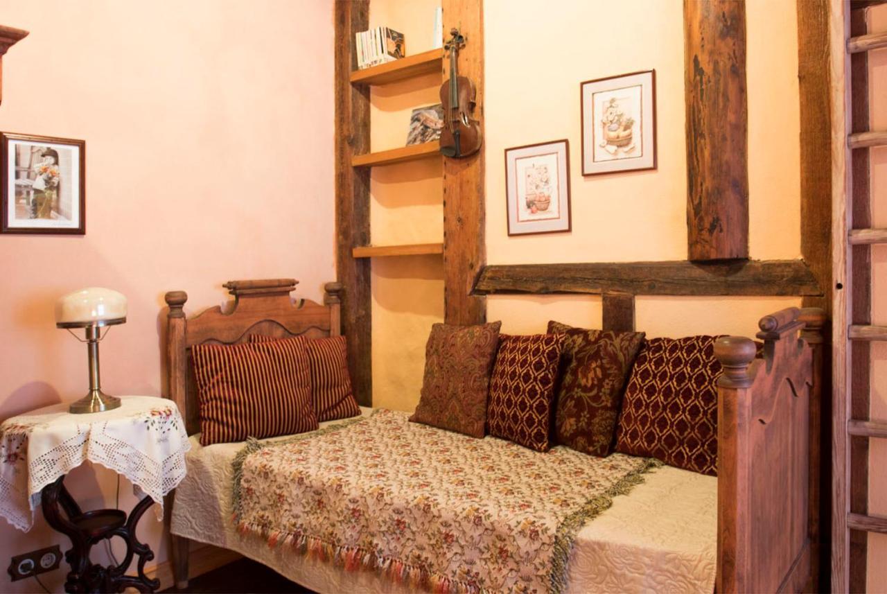 Old Town Fairytale, 2 Bedrooms And Terrace, Tartu Home Kültér fotó